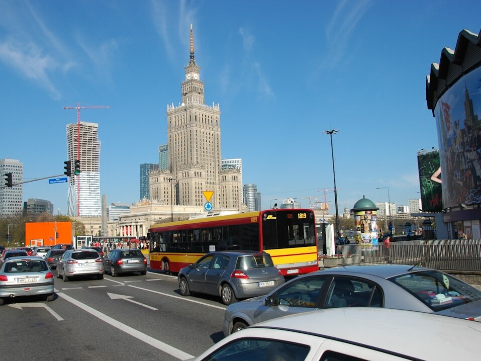 Fliegen Sie nonstop nach Warschau ab 100€ mit LOT - 9 Ziele in Polen ab 130€