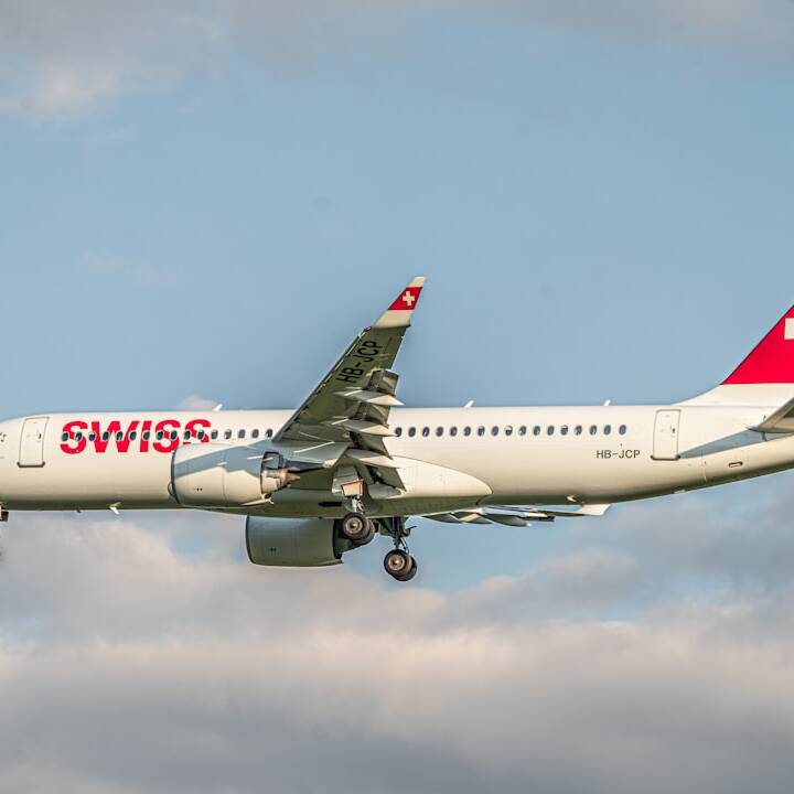 Luxusreise: Swiss First Class nach Dubai ab 2.566€ von Budapest