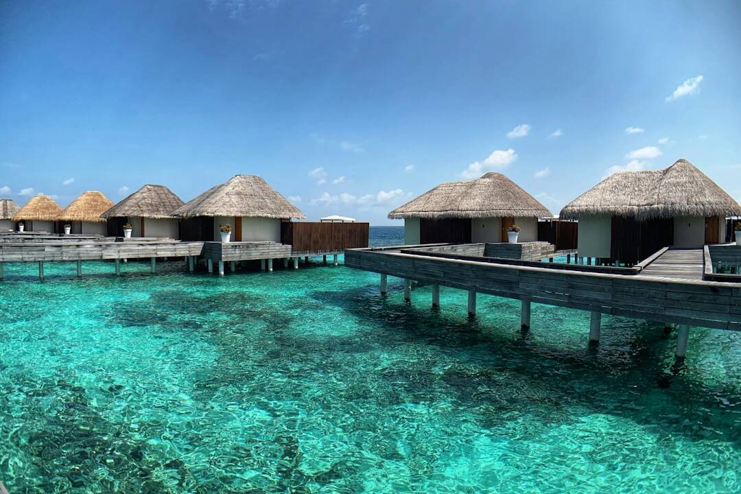 Überwasser-Villa auf den Malediven: Halbpension ab 309€