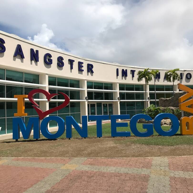 Luxusflug: Condor Business Class nach Montego Bay ab 1.410€