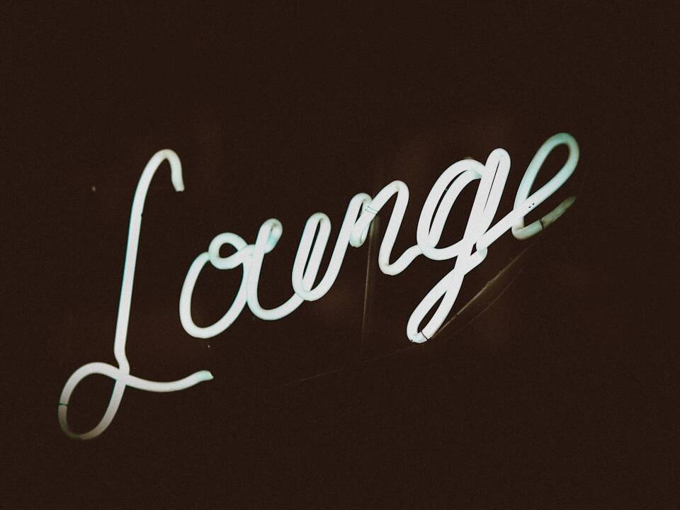 Günstige Accor-Punkte & Luxus im Zug: Amex Lounge News