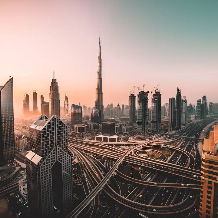 Luxusaufenthalt im Raffles Dubai: Suite & Extras ab 662€