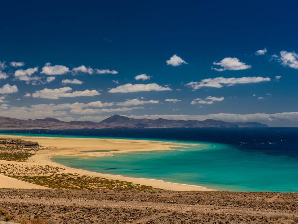 Kanaren Business Class Deals: Nonstop nach Fuerteventura & Gran Canaria ab 310€