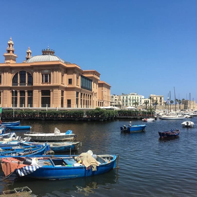 Günstig nach Bari: Ab Nürnberg für nur 92€ mit Air Dolomiti