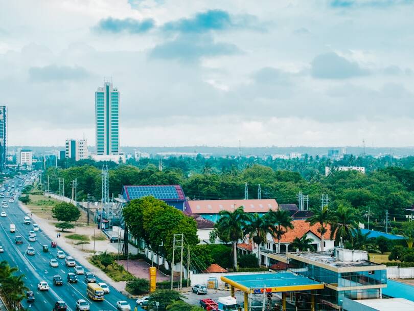 Günstig nach Dar es Salaam: Flug von Wien ab 457€ inkl. Gepäck