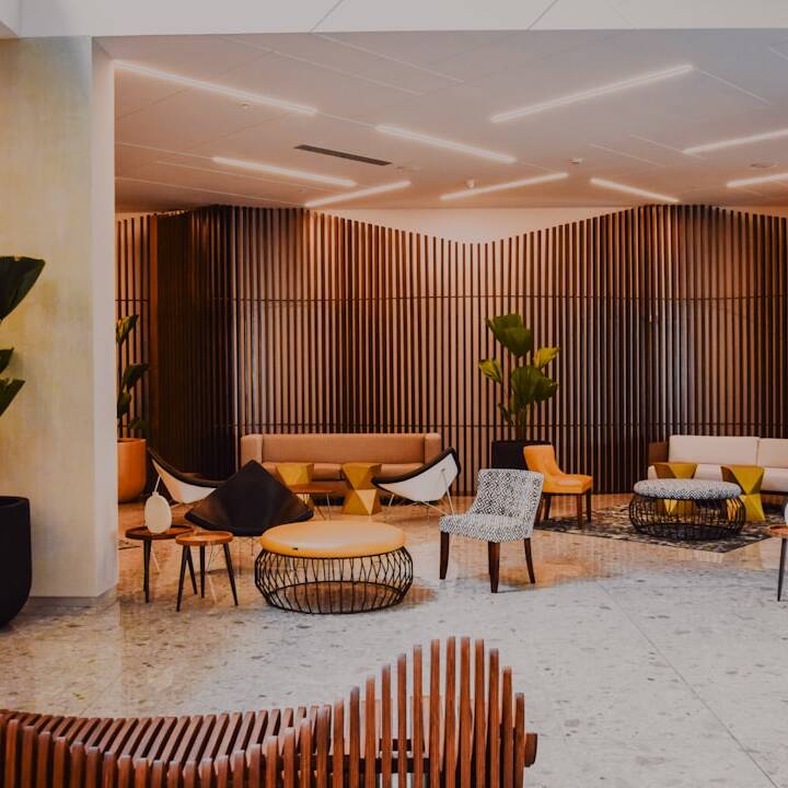 Günstiger Priority Pass Prestige: Unlimitiertes Loungeerlebnis