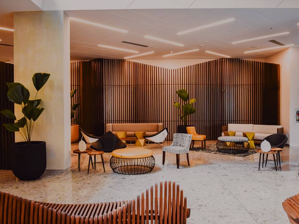 Günstiger Priority Pass Prestige: Unlimitiertes Loungeerlebnis