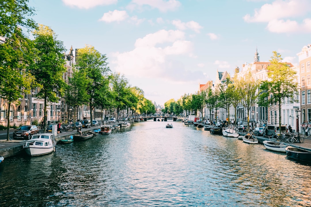 Business Class-Deals: Amsterdam nach Santiago ab 1.791€