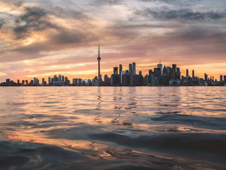 Luxuriös: Toronto ab 1.340€ ITA Business Class ab Spanien