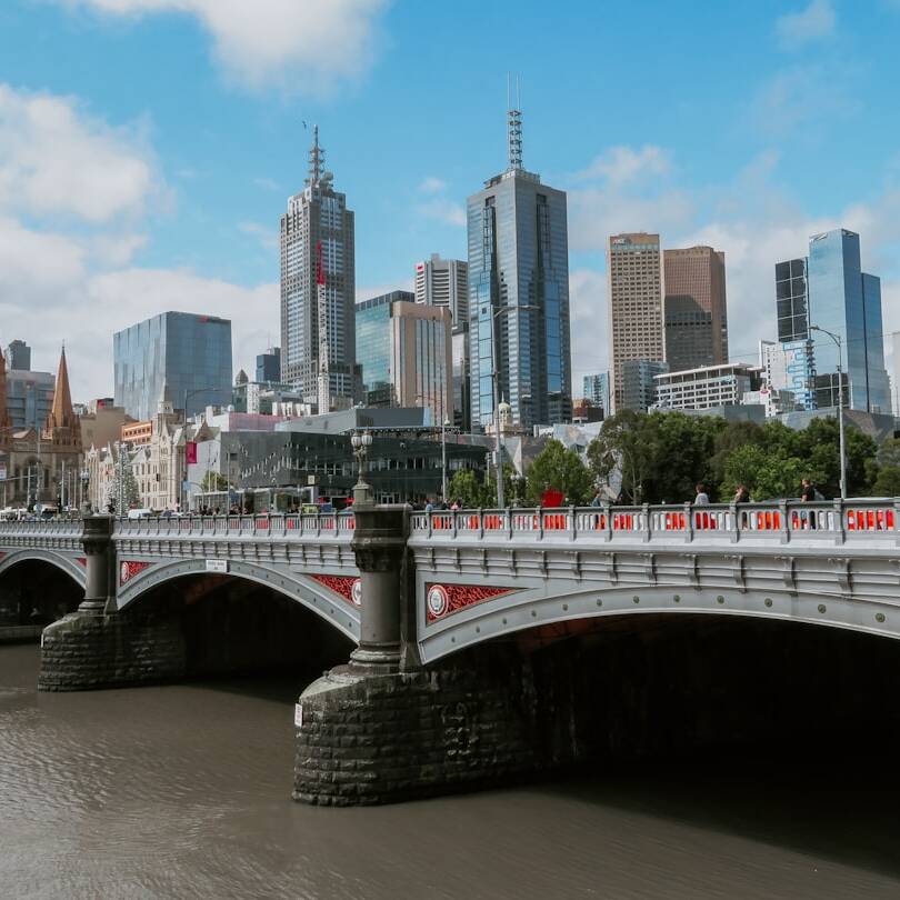 Luxusflug nach Melbourne ab 2.737€ – Singapur-Stop inkludiert