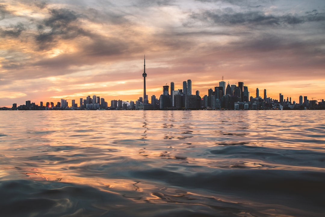 Toronto ab 298€: Westjet Premium Deal ab Dublin!