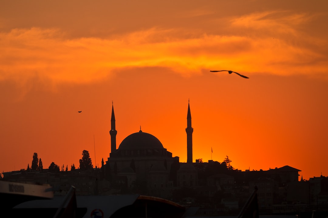 14-Nächte Kreuzfahrt ab Piräus: Malta & Istanbul ab 999€