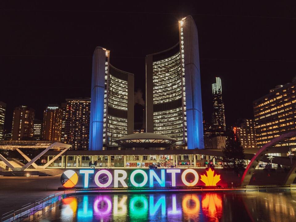 Günstig nach Toronto: Direktflüge ab Amsterdam ab 298€