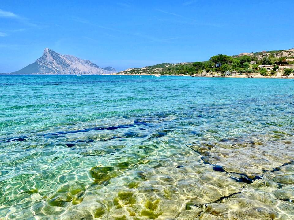 Luxuriös nach Olbia: Business Class ab Düsseldorf 214€