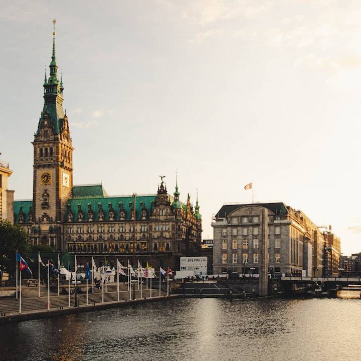 Luxus-Deal: Fairmont Vier Jahreszeiten Hamburg ab 287€/Nacht