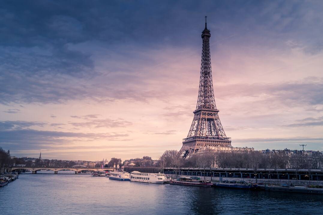 Mit dem Deutschland-Ticket nach Frankreich für Junge