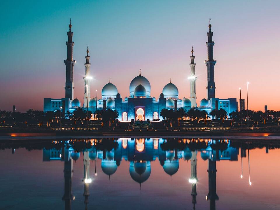 Direktflüge Berlin-Abu Dhabi ab 176€ mit Eurowings