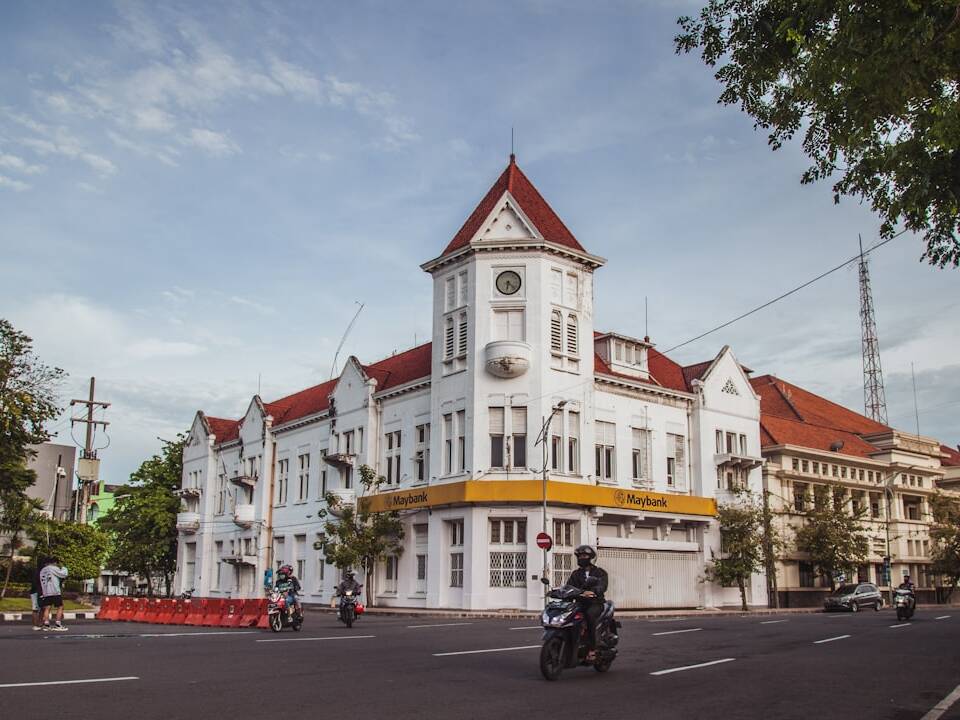 Günstig nach Surabaya: Flug ab Amsterdam für 495€