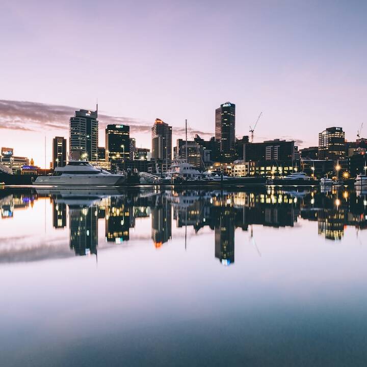 Luxusflug Auckland-Mailand: Business Class ab 1.418€