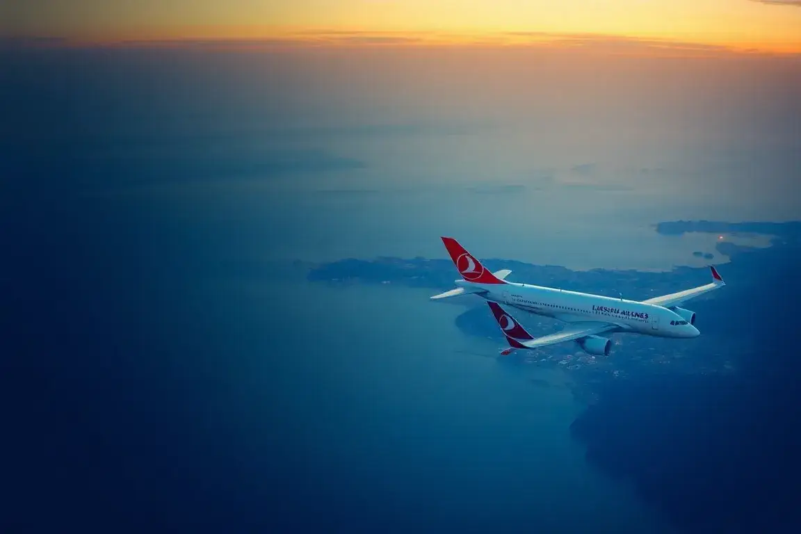 Unsere Handverlesenen Deals der Woche: Flugangebote: Eine stilvolle Hauptgrafik für den Beitrag: luxuriöse Reisen, Flugrouten und Deals, mi…